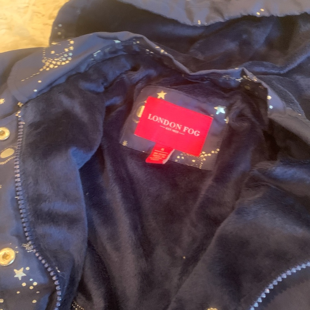 London Fog Coat (6) - Picture 4 of 5